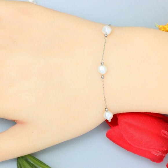 "Elegant & Trendy Bracelet, A Perfect Gift for Women, Thoughtful, EVCH1158 - Picture 2 of 9